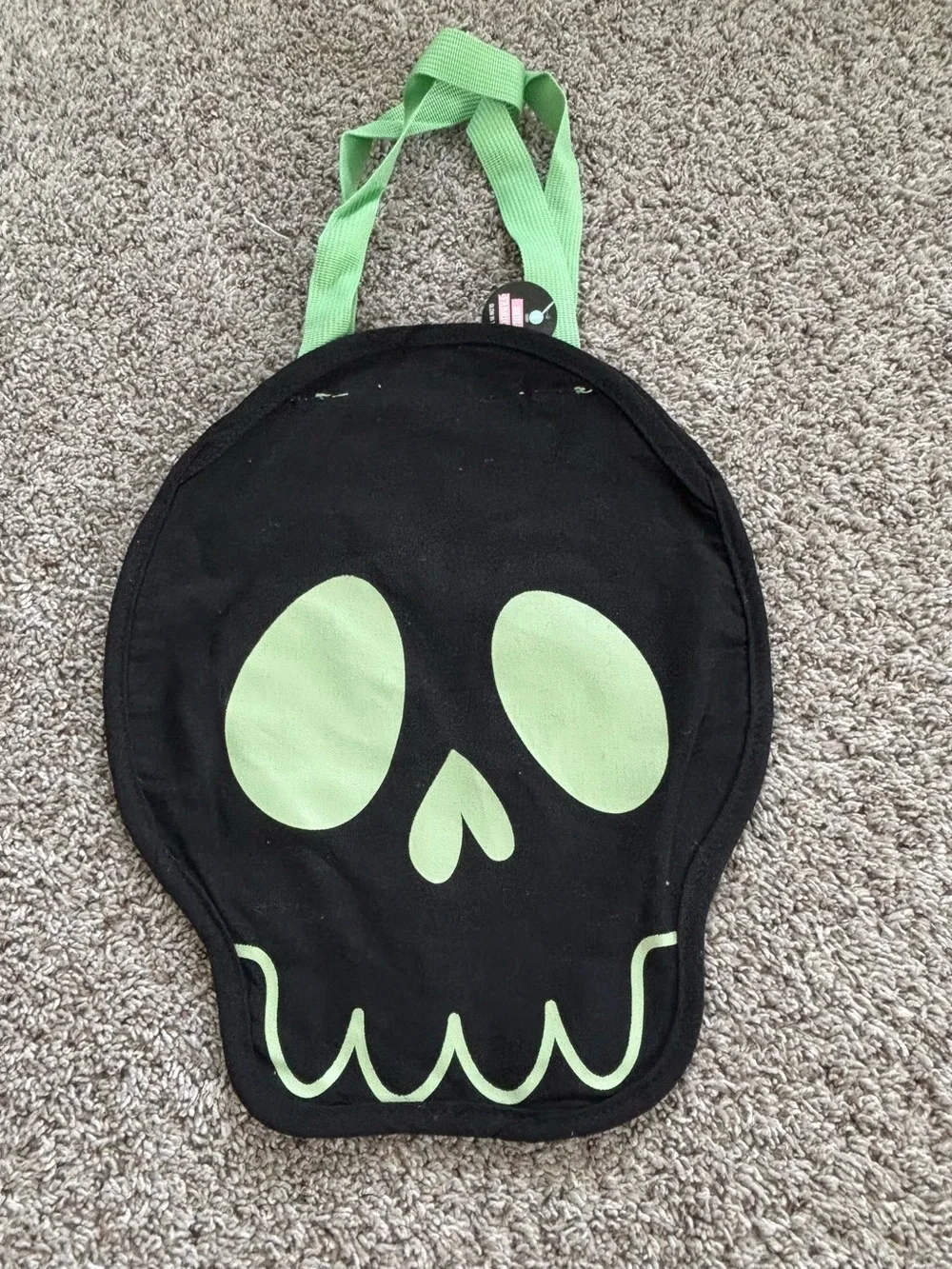 BesserBay Boys Skeleton Hoodie & Jogger Set + Glow Bag L 10 NWOT